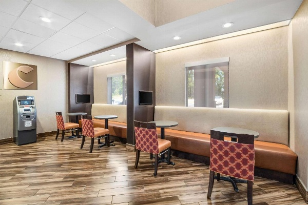 Comfort Suites Columbia at Harbison image 4